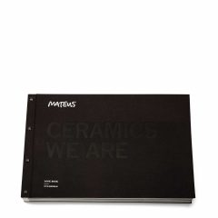 Produktkatalog "Mateus" med skruvbindning. Det är möjligt att skruva upp den och sätta i uppdaterade blad.
