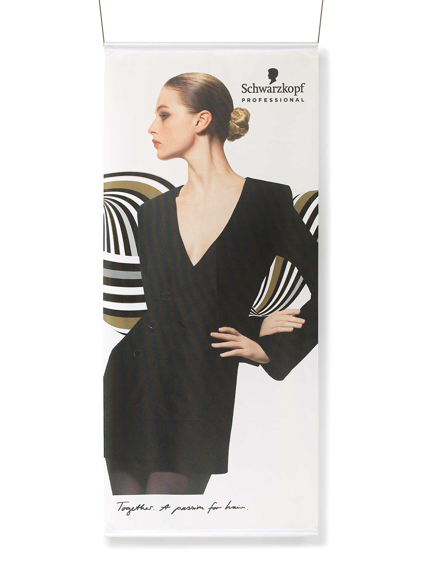 Vepa "Schwarzkopf" för inomhusbruk, med aluminiumlist i sydd kanal upptill och nedtill.