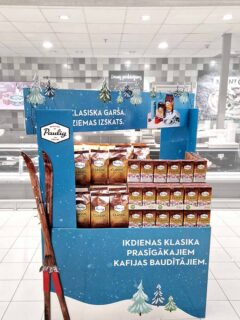 Palldisplay "Paulig", med tillhörande portal.