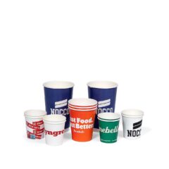 Pappmuggar med tryck, i olika storlekar från Espresso till Latte.