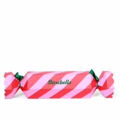 Expo-box "Barebells" med formen av en smällkaramell.