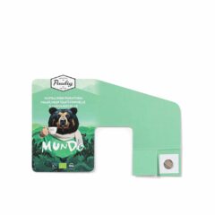 Hyllkantspratare "Paulig" i kartong, som fäst på hyllkanten med magnet och sticker ut från hyllan.